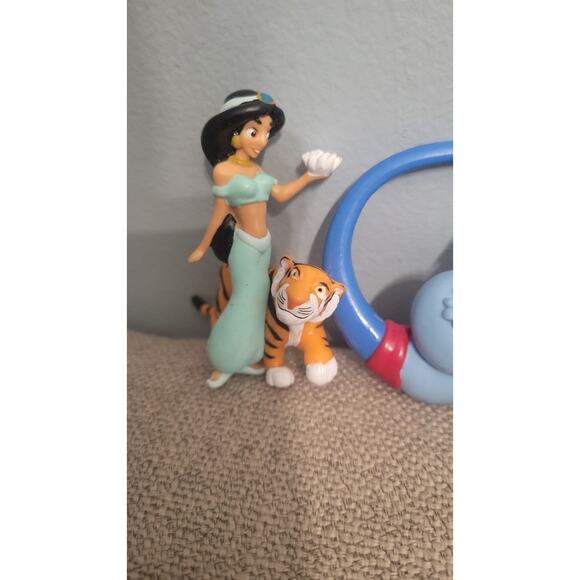 Disney Aladdin Figure Set – Jasmine & Rajah, Aladdin, Genie PVC Toys – Lot of 3 - Picture 2 of 8